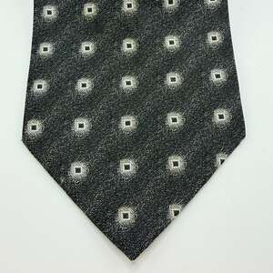 Uomo Venetto Italy Mode Black and Silver Geometric Pattern Silk Neck Tie